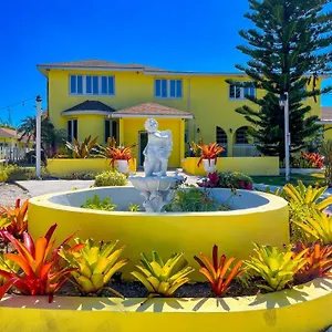Golden Palms House Bed and breakfast Nasáu